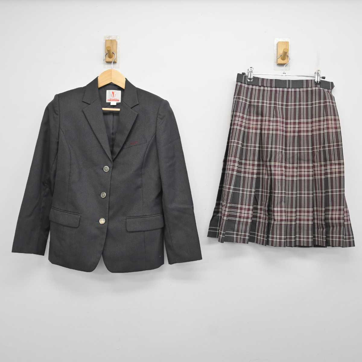 【中古】三重県 伊賀白鳳高等学校 女子制服 2点 (ブレザー・スカート) sf058792