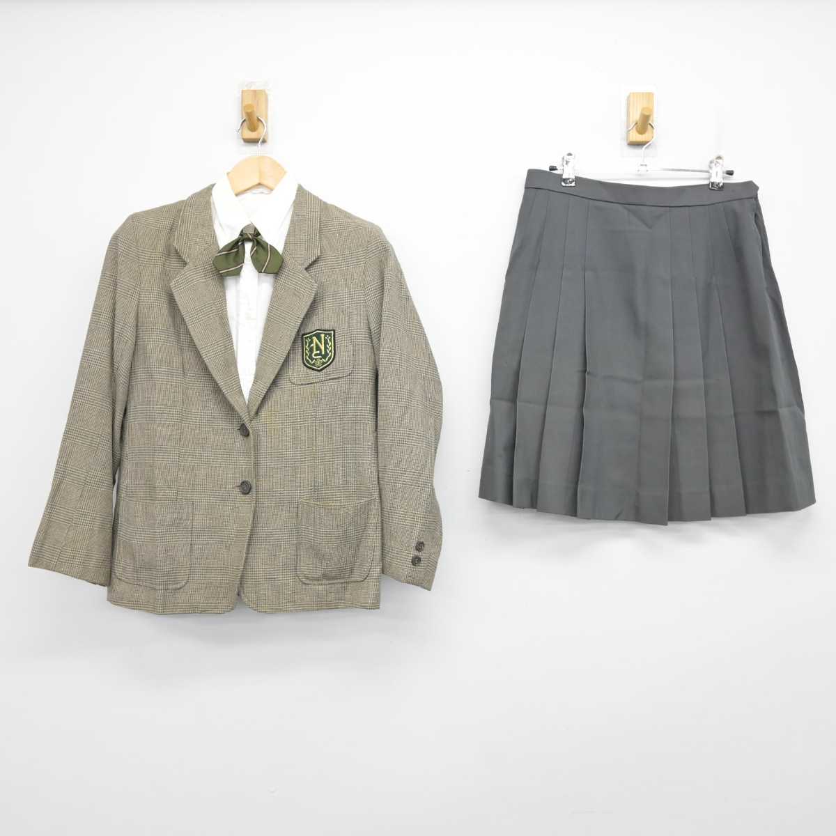 【中古】東京都 日本大学第二高等学校 女子制服 4点 (ブレザー・シャツ・スカート) sf058898