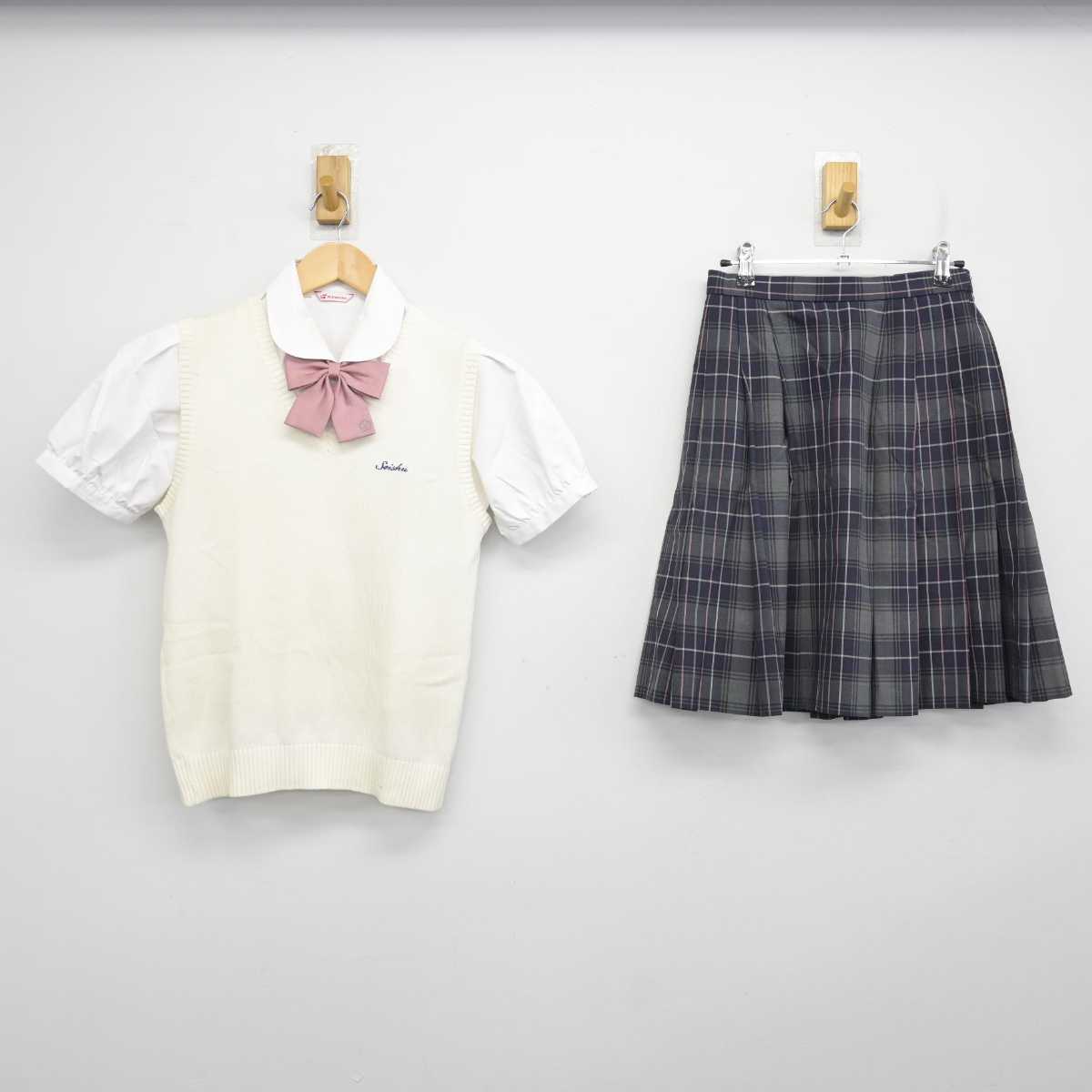 【中古】岡山県 岡山学芸館清秀中学校・高等部 女子制服 4点 (ニットベスト・シャツ・スカート) sf058922