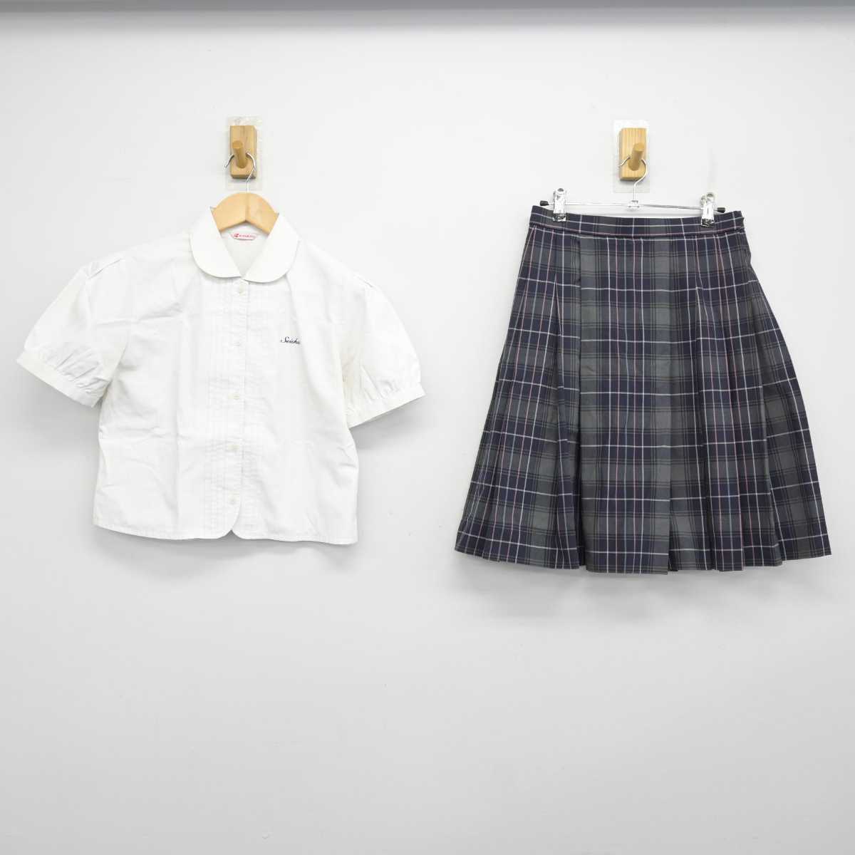 【中古】岡山県 岡山学芸館清秀中学校・高等部 女子制服 2点 (シャツ・スカート) sf058924