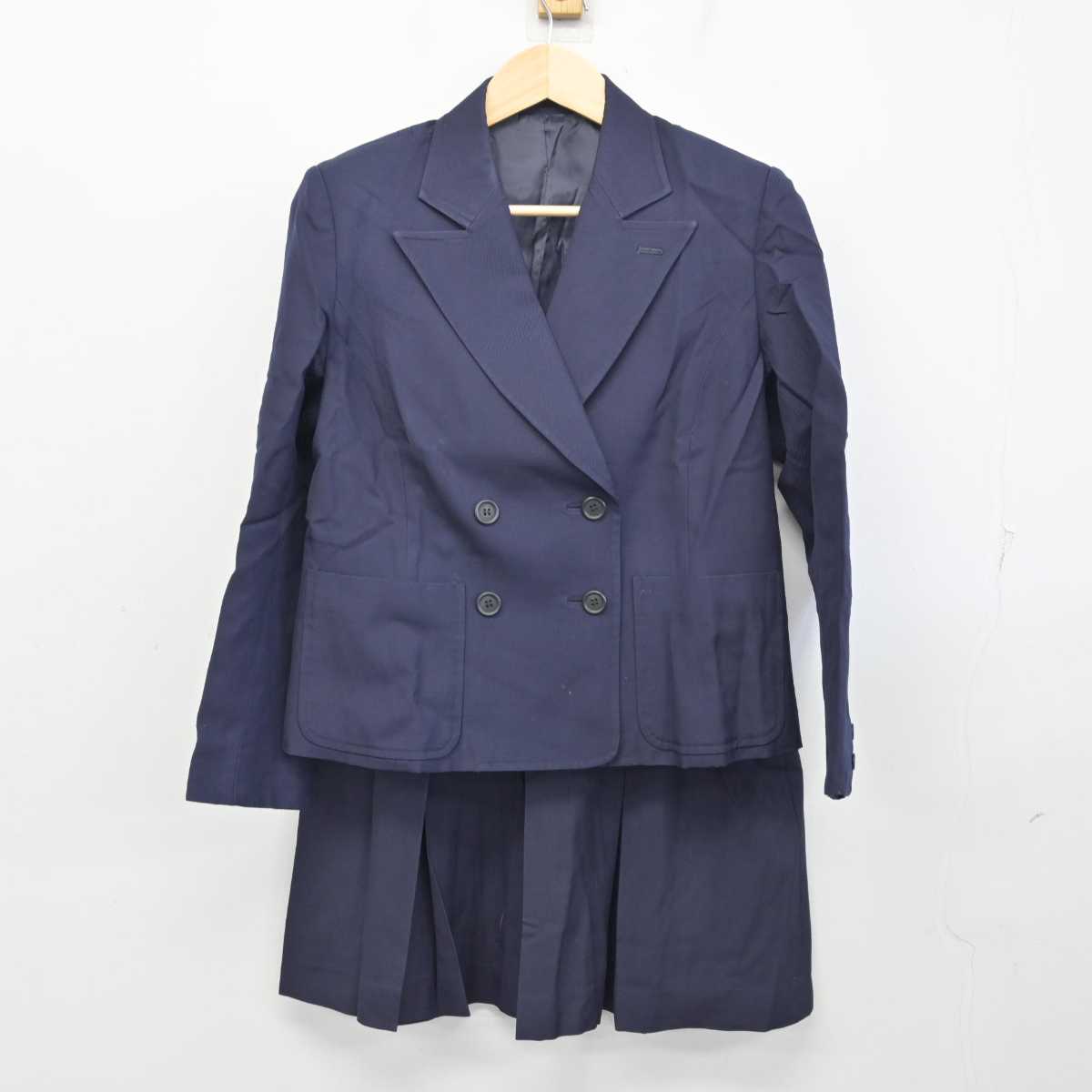 【中古】神奈川県 秦野高等学校 女子制服 2点 (ブレザー・スカート) sf058993