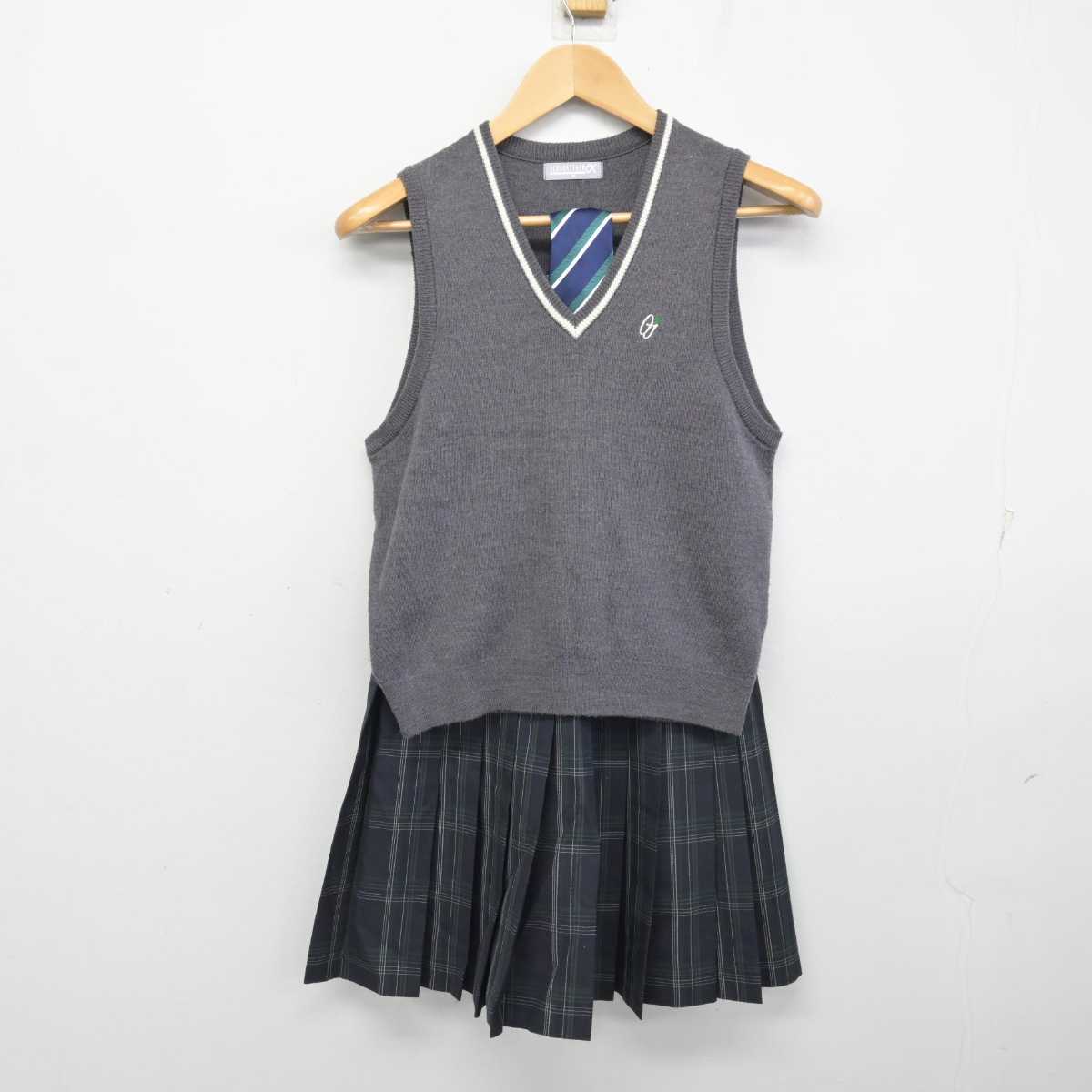 【中古】滋賀県 皇子山中学校 女子制服 3点 (ニットベスト・スカート) sf059074