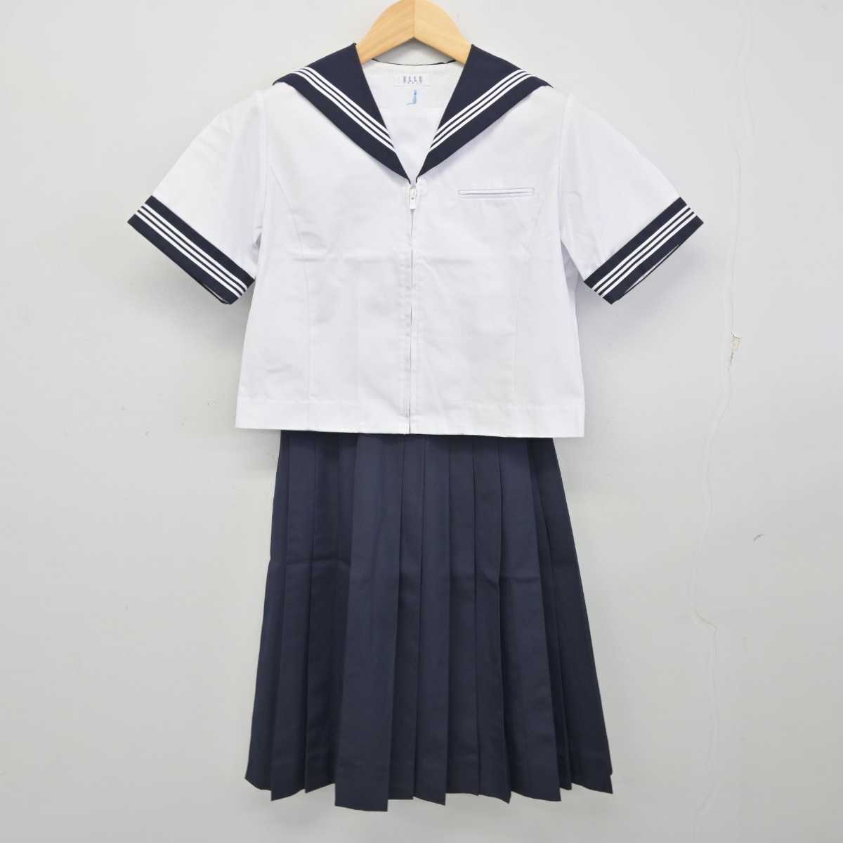 【中古】静岡県 清水第三中学校 女子制服 2点 (セーラー服・スカート) sf059195