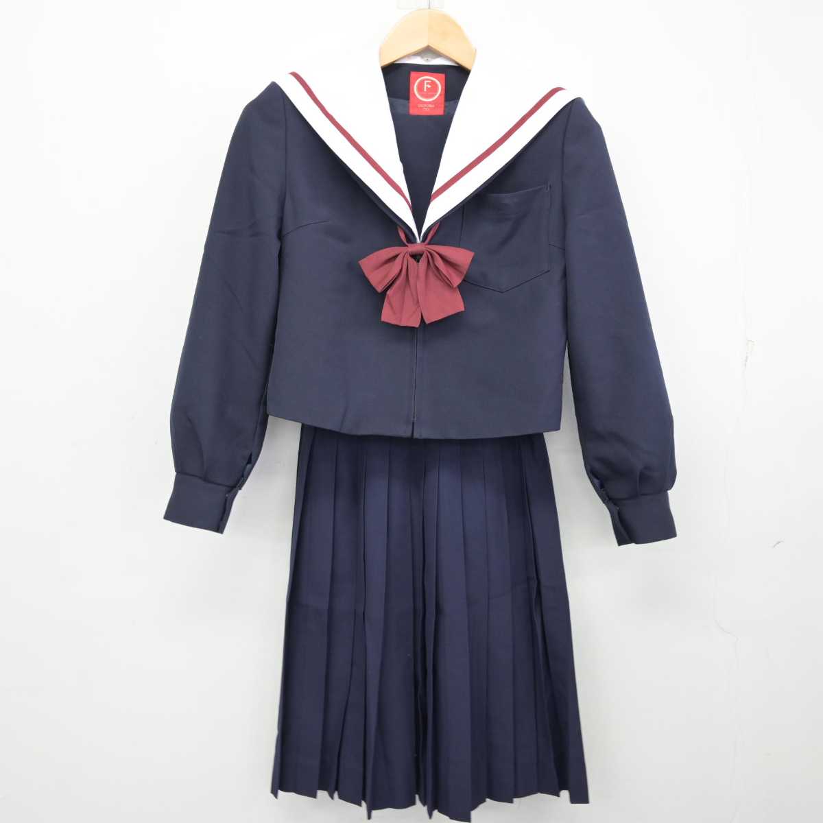 【中古】愛知県 治郎丸中学校 女子制服 3点 (セーラー服・スカート) sf059228