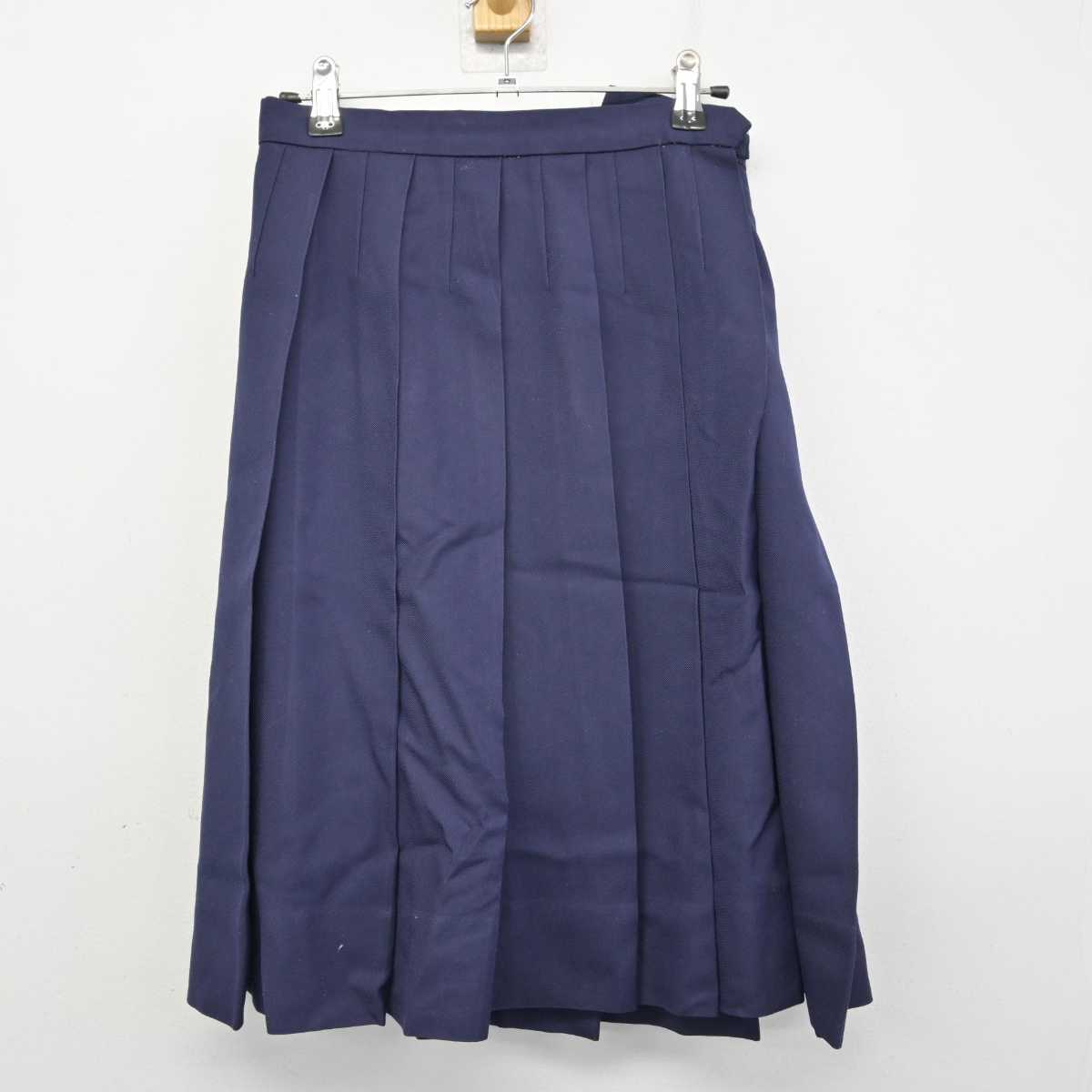 【中古】熊本県 真和高等学校 女子制服 4点 (ブレザー・ニット・スカート) sf059233