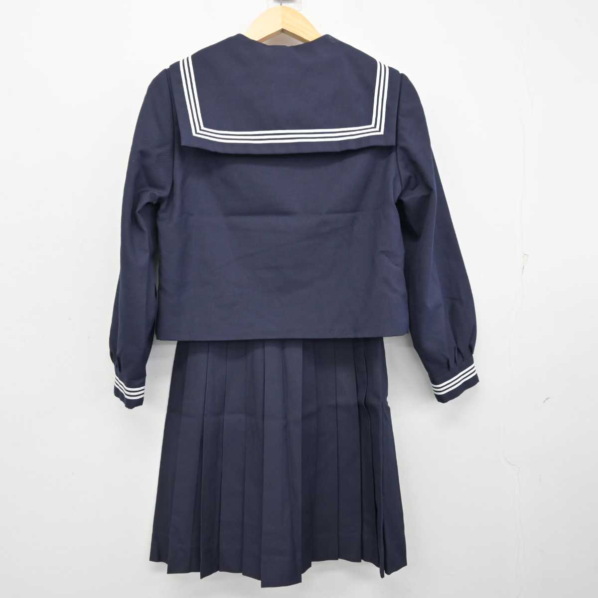 【中古】岩手県 仙北中学校 女子制服 4点 (セーラー服・スカート) sf059235