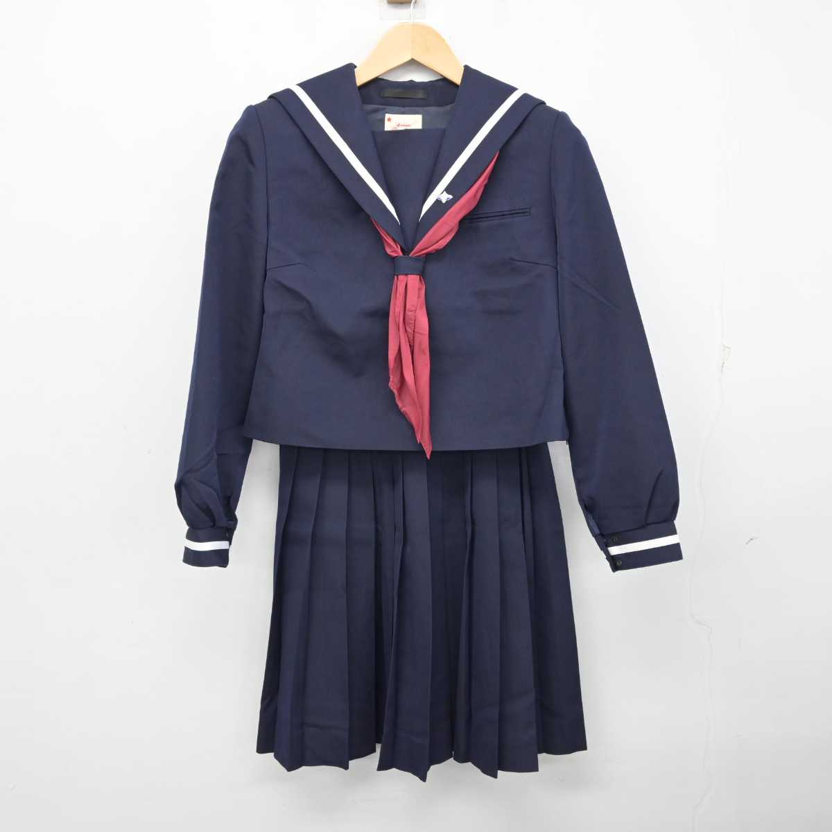 【中古】香川県 屋島中学校 女子制服 3点 (セーラー服・スカート) sf059286