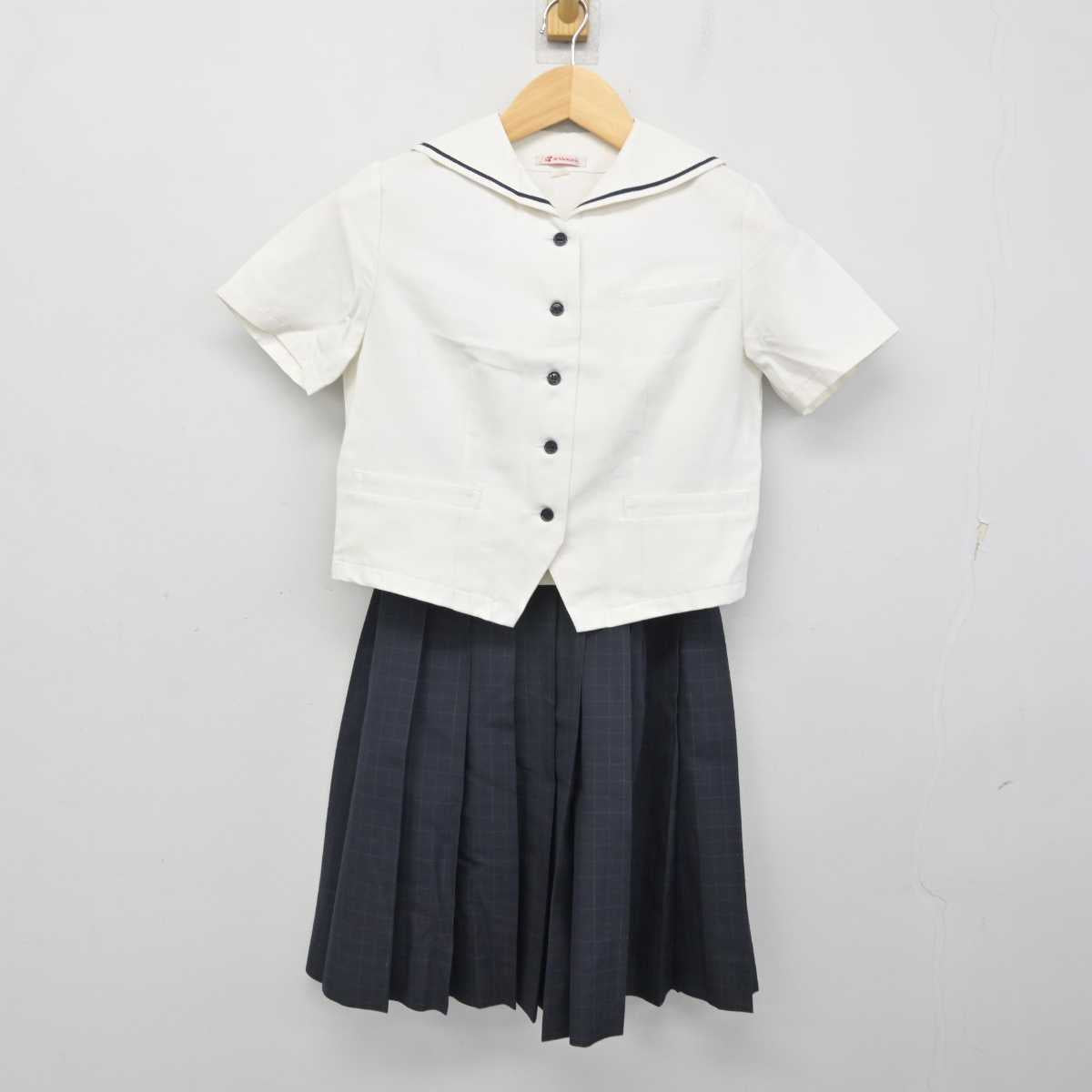 【中古】愛媛県 桑原中学校 女子制服 3点 (セーラー服・スカート) sf059387