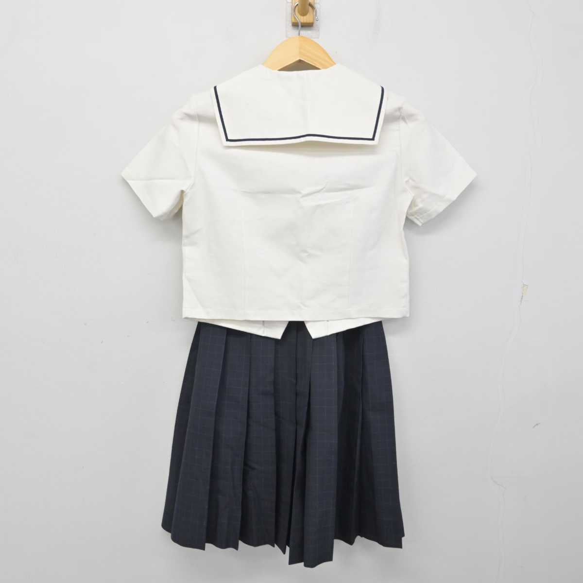 【中古】愛媛県 桑原中学校 女子制服 3点 (セーラー服・スカート) sf059387