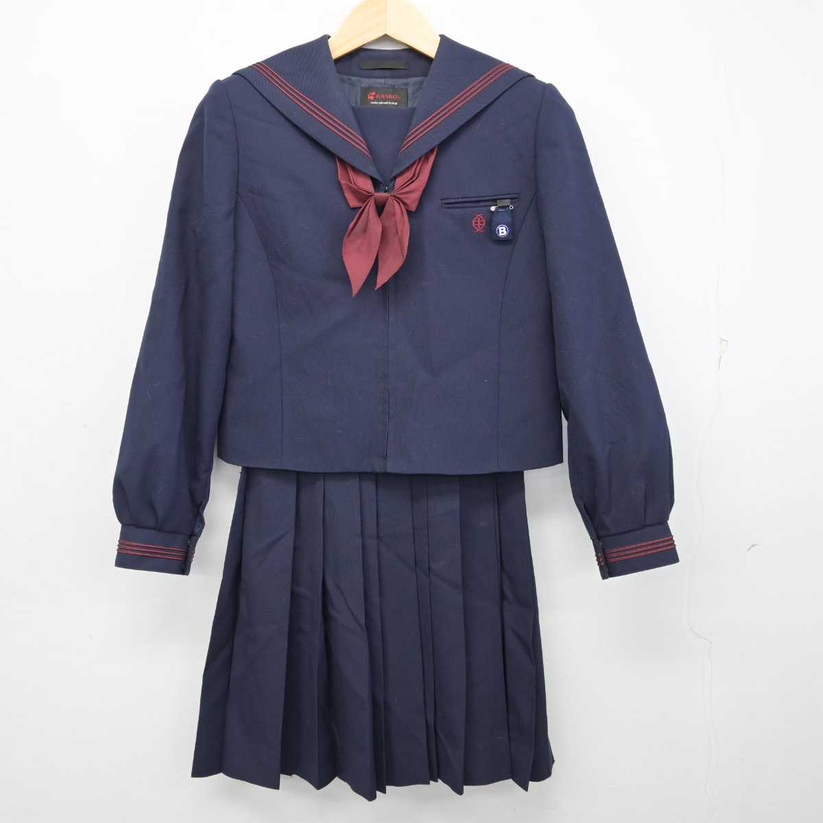 【中古】東京都 戸越台中学校 女子制服 3点 (セーラー服・スカート) sf059469