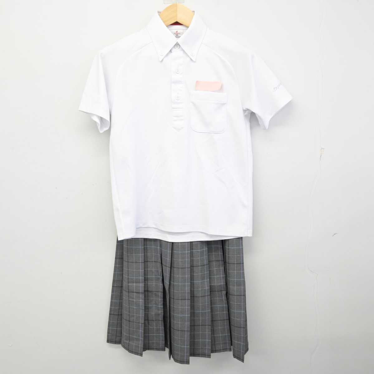 【中古】福岡県 粕屋中学校 女子制服 3点 (シャツ・シャツ・スカート) sf059523