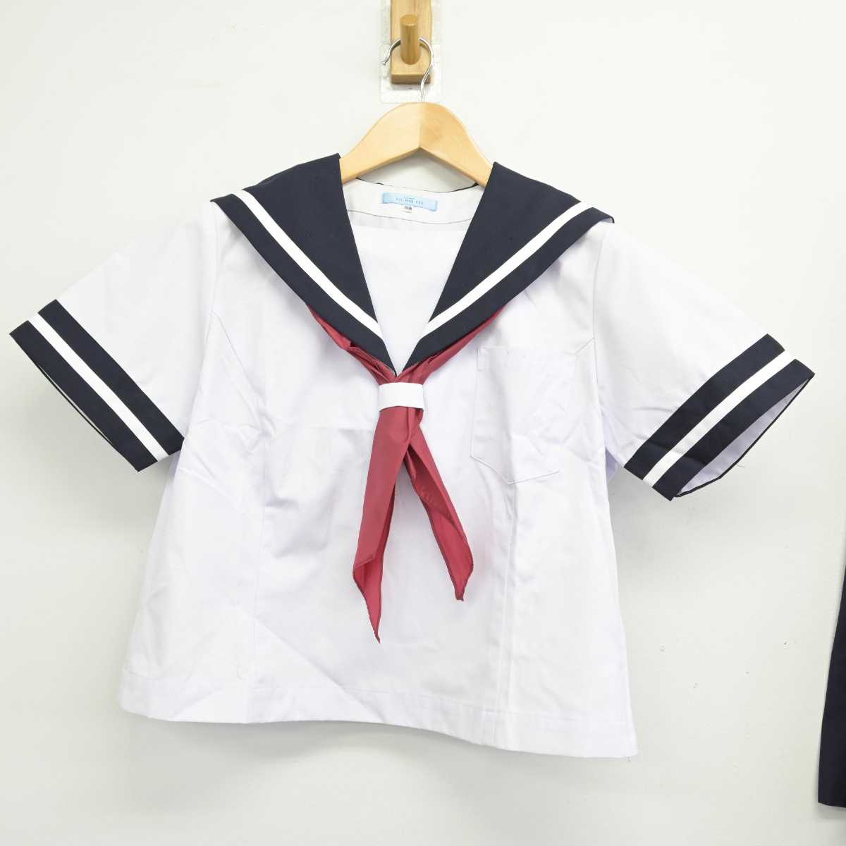 【中古】香川県 高松市立屋島中学校 女子制服 3点 (セーラー服・スカート) sf059572