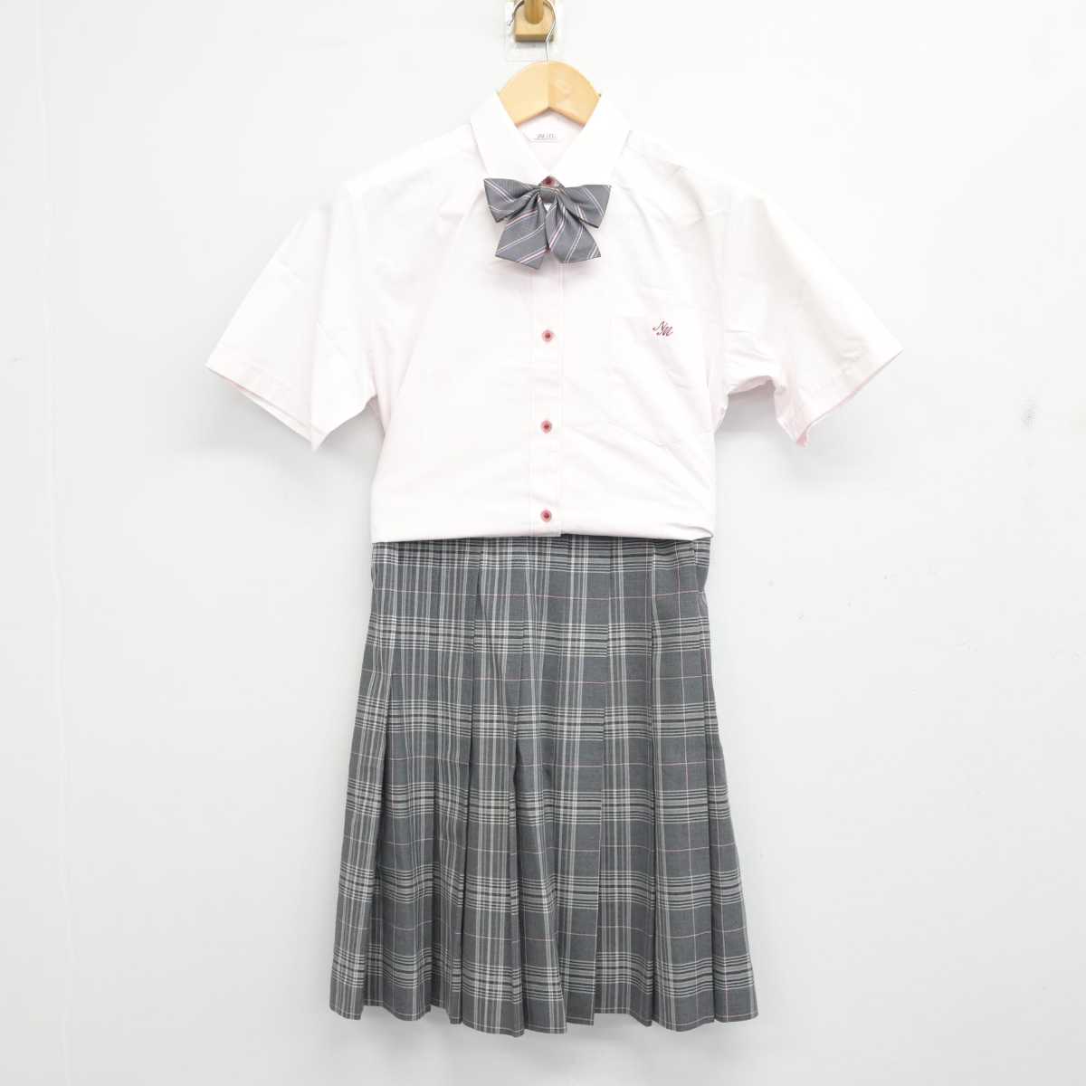 【中古】静岡県 日本大学三島高等学校/旧制服 女子制服 4点 (ニットベスト・シャツ・スカート) sf059591