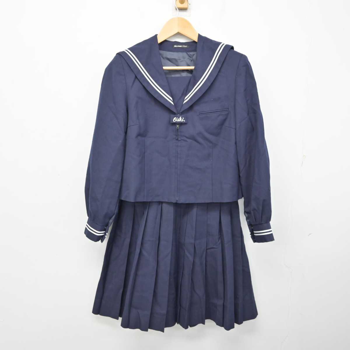 【中古】埼玉県 大石中学校 女子制服 2点 (セーラー服・スカート) sf059693