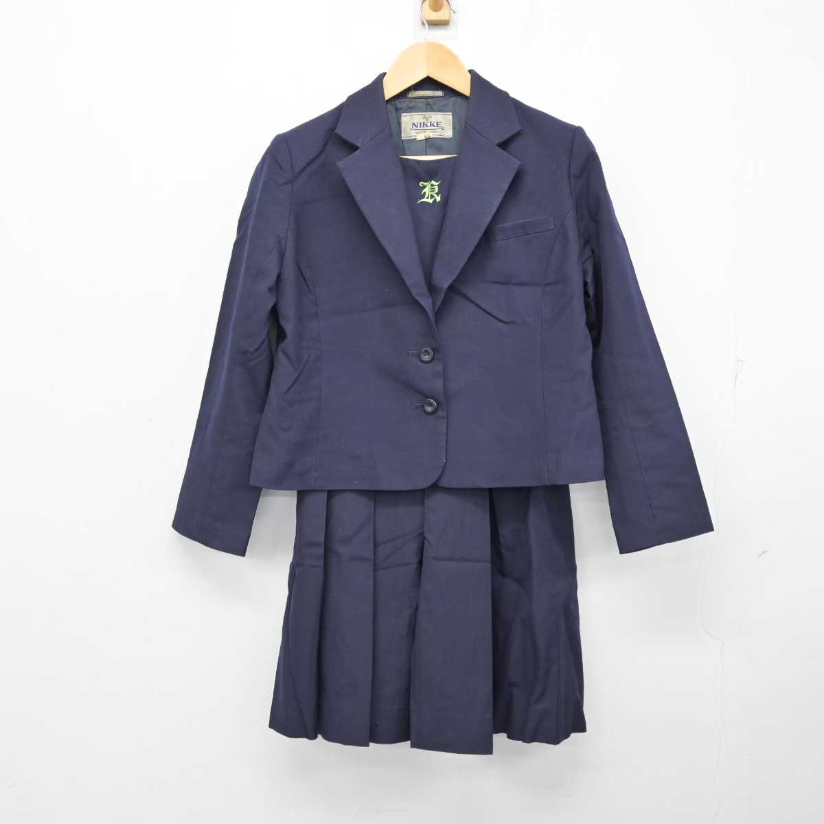 【中古】愛媛県 小松高等学校 女子制服 2点 (ブレザー・スカート) sf059760