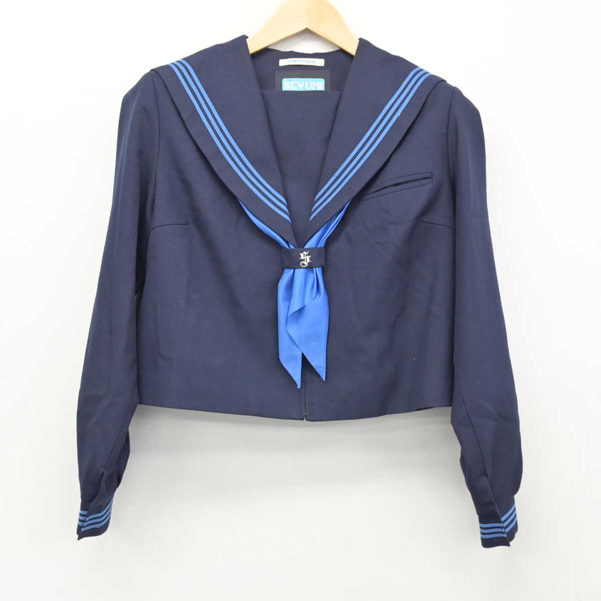 【中古】滋賀県 城山中学校 女子制服 2点 (セーラー服) sf059764