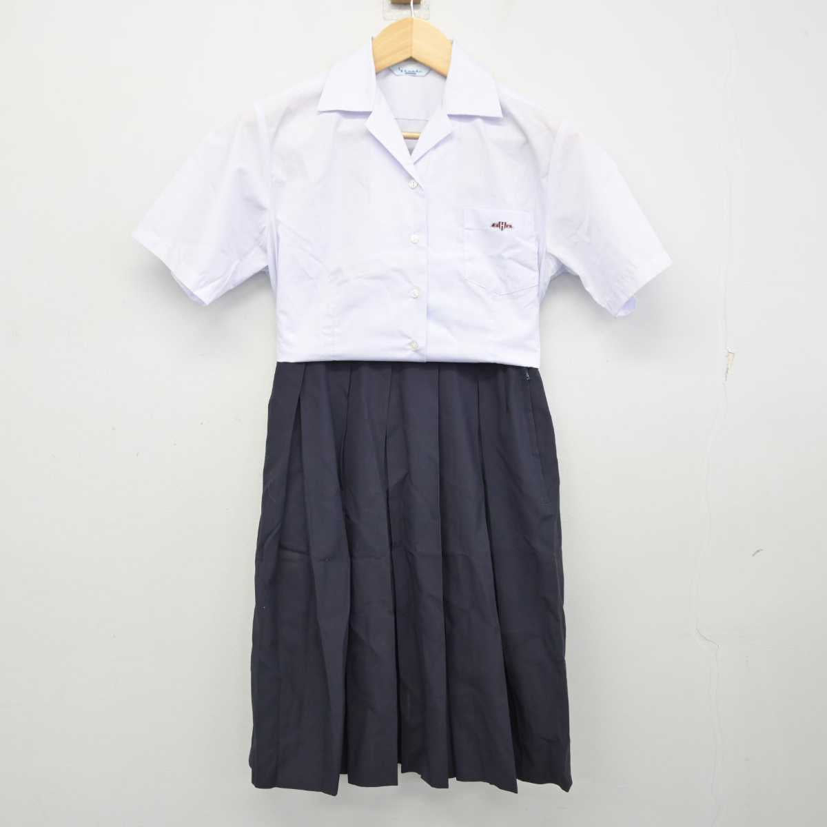 【中古】静岡県 静岡市立高等学校 女子制服 3点 (シャツ・シャツ・スカート) sf059775