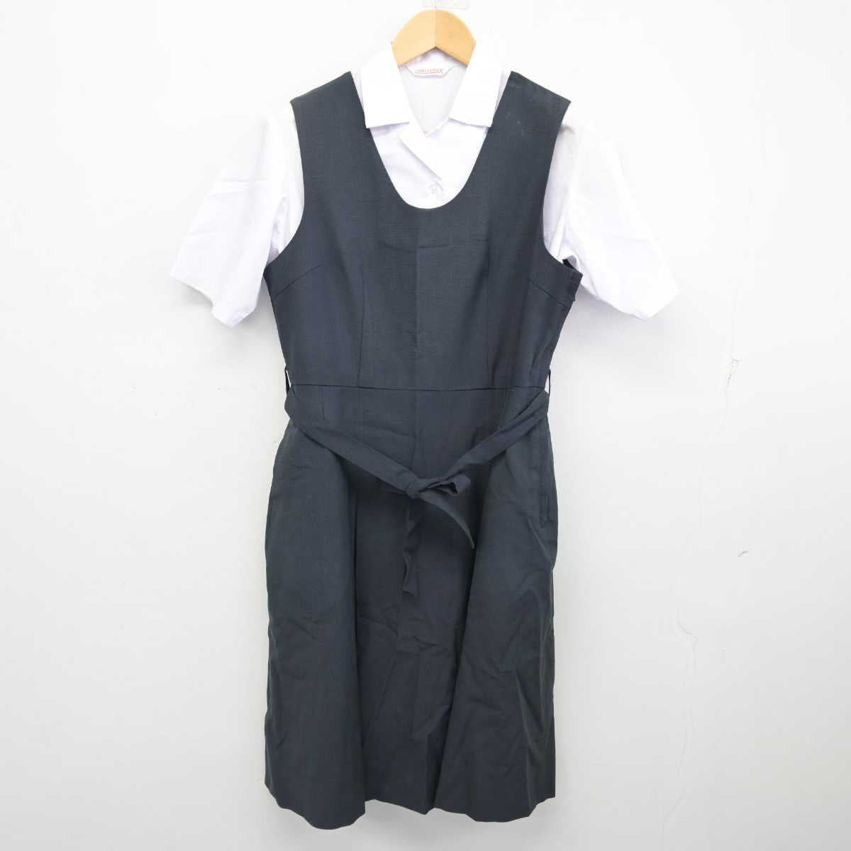 【中古】広島県 広島大学附属福山高等学校 女子制服 2点 (シャツ・ジャンパースカート) sf059785