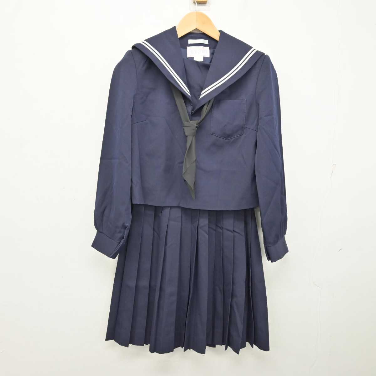 【中古】愛知県 甲山中学校 女子制服 3点 (セーラー服・スカート) sf059815