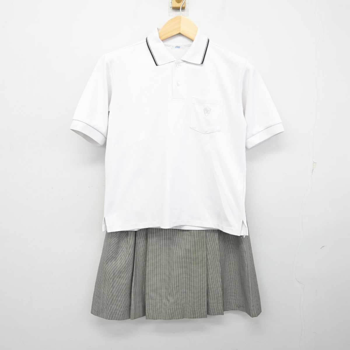 【中古】愛知県 中京大学附属中京高等学校 女子制服 2点 (シャツ・スカート) sf059826