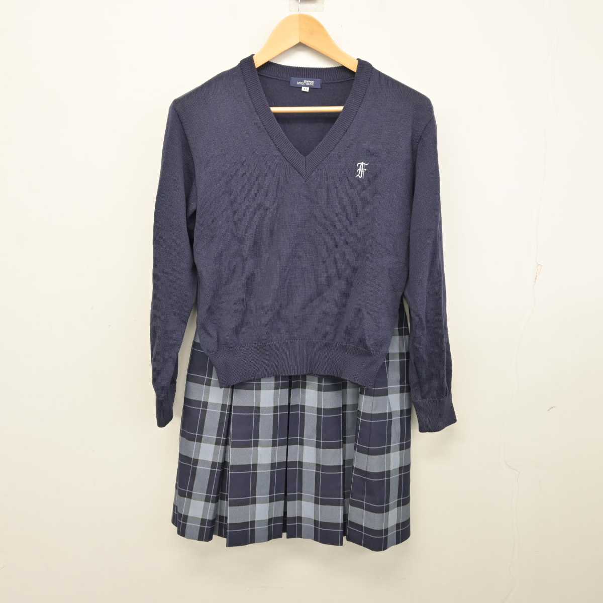 【中古】東京都 富士見中学高等学校 女子制服 3点 (ブレザー・ニット・スカート) sf059834