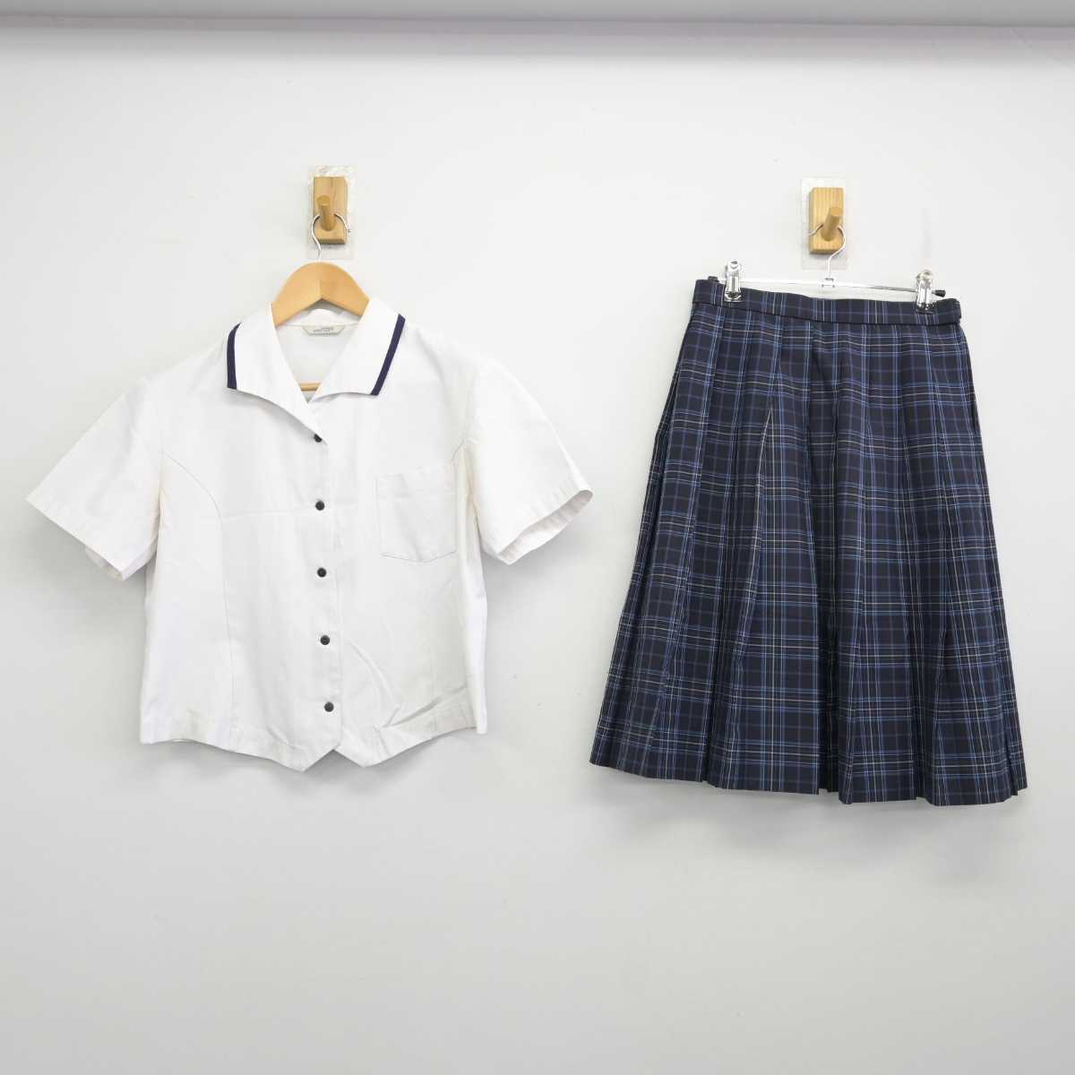 【中古】愛媛県 三津浜中学校 女子制服 2点 (シャツ・スカート) sf059878