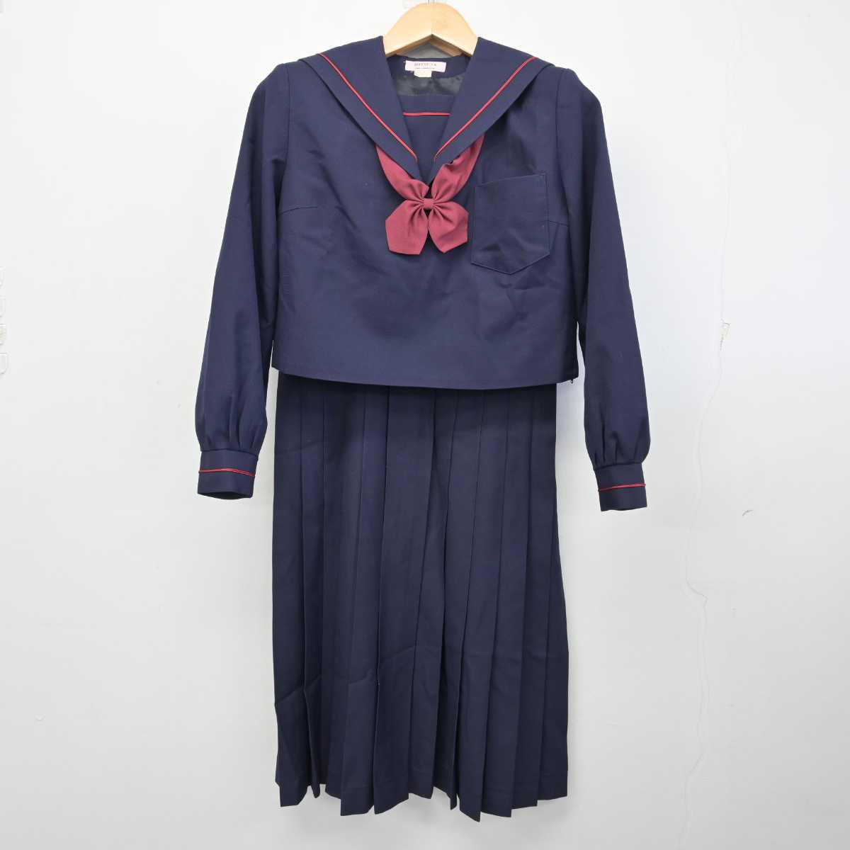 【中古】熊本県 湖東中学校 女子制服 3点 (セーラー服・ジャンパースカート) sf059899