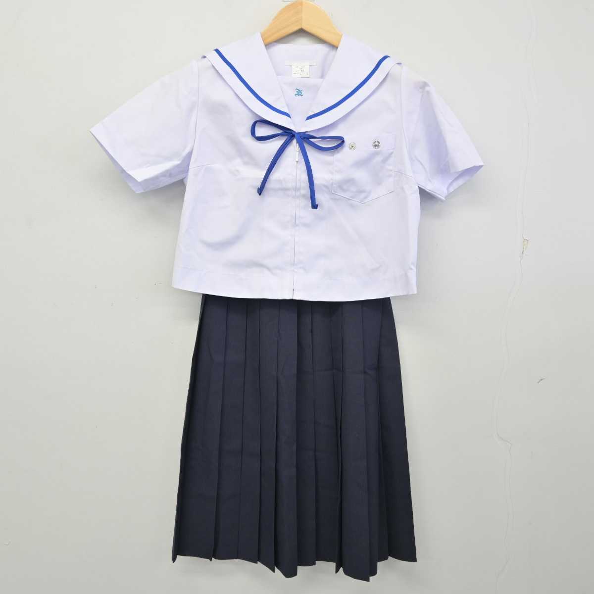 【中古】岐阜県 笠松中学校 女子制服 3点 (セーラー服・スカート) sf059921