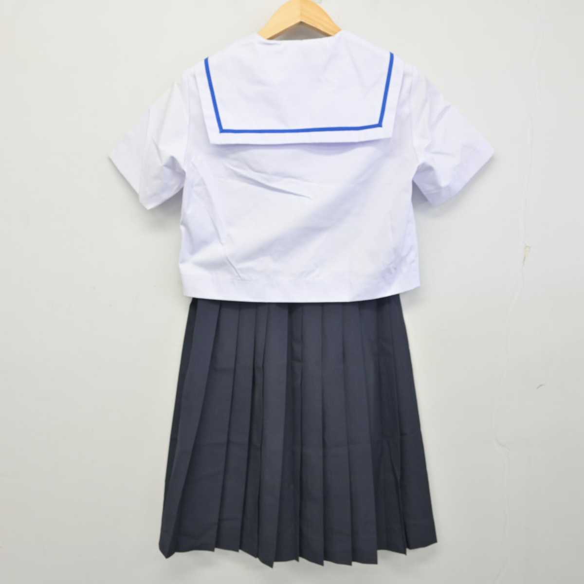 【中古】岐阜県 笠松中学校 女子制服 2点 (セーラー服・スカート) sf059922