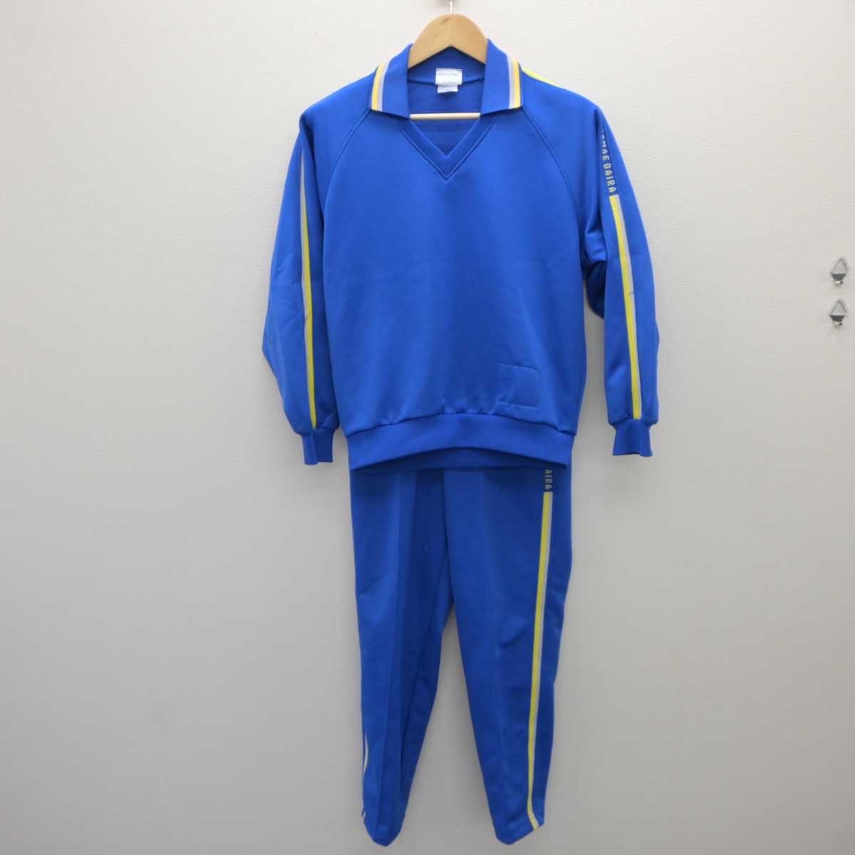 【中古】神奈川県 宮前平中学校 女子制服 2点 (体操服 上・ジャージ 下) sf060048