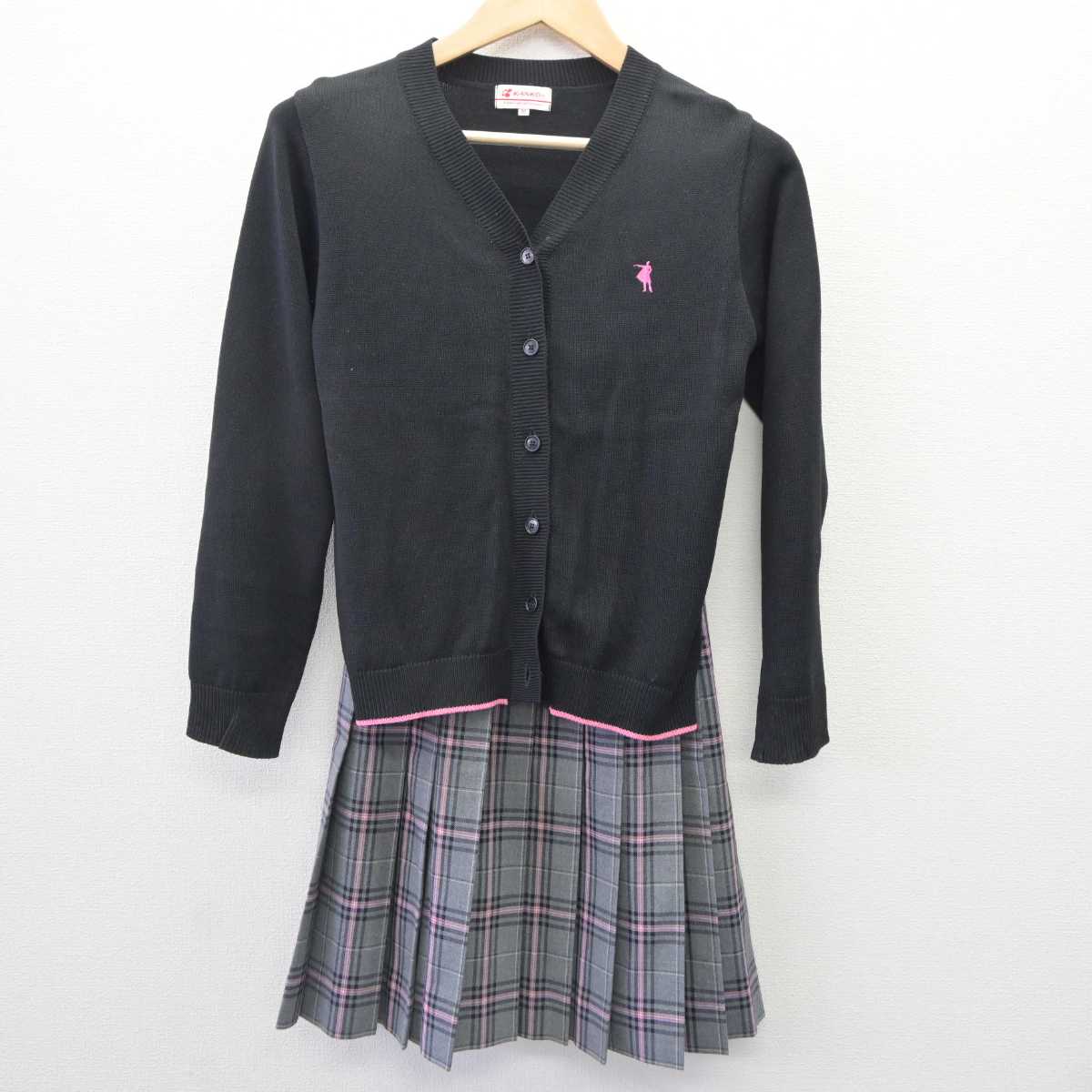 【中古】 クラーク記念国際高等学校 女子制服 4点 (ブレザー・ニット・スカート) sf060260