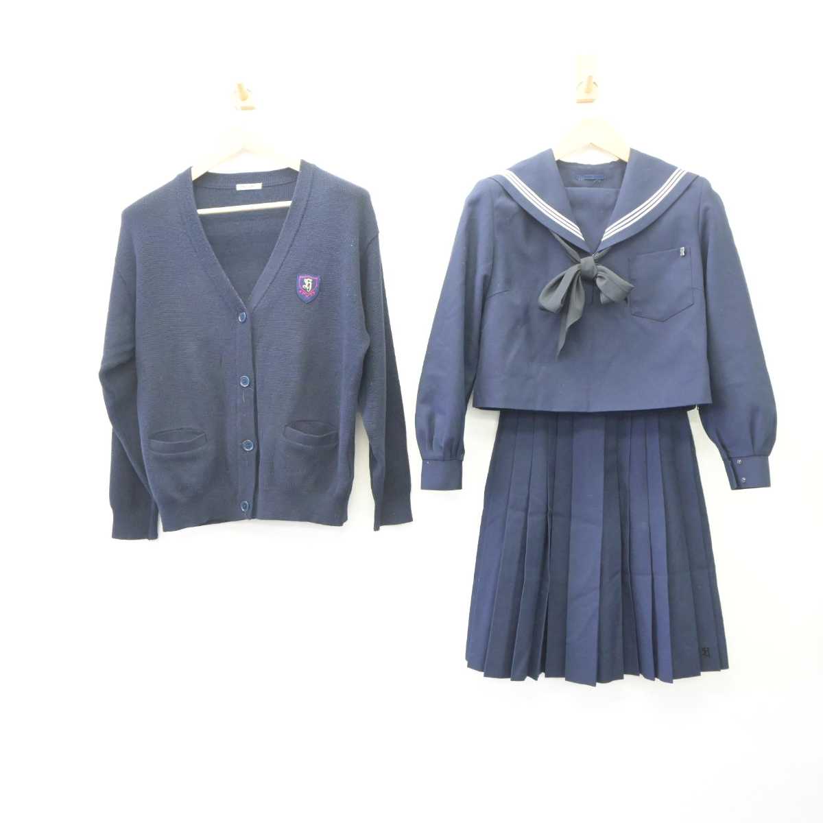 【中古】愛知県 碧南高等学校 女子制服 4点 (ニット・セーラー服・スカート) sf060280