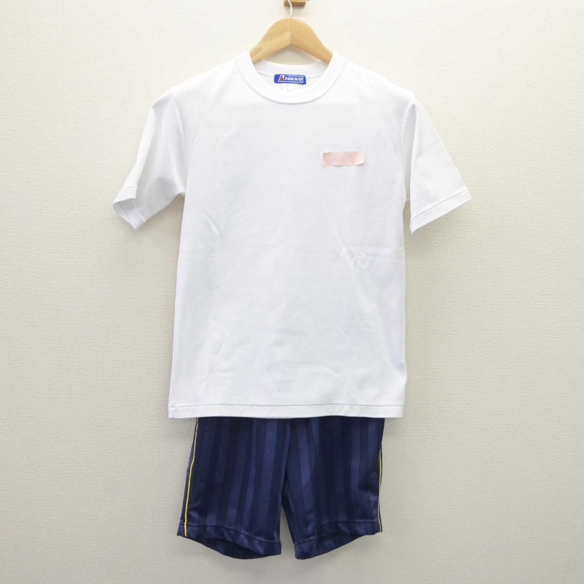 【中古】東京都 志村第三中学校 女子制服 2点 (体操服 上・体操服 下) sf060330