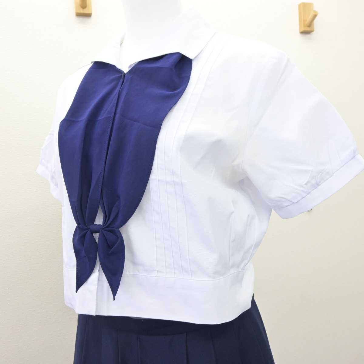 【中古】大阪府 帝塚山学院泉ヶ丘中学校・高等学校 女子制服 3点 (シャツ・スカート) sf060375