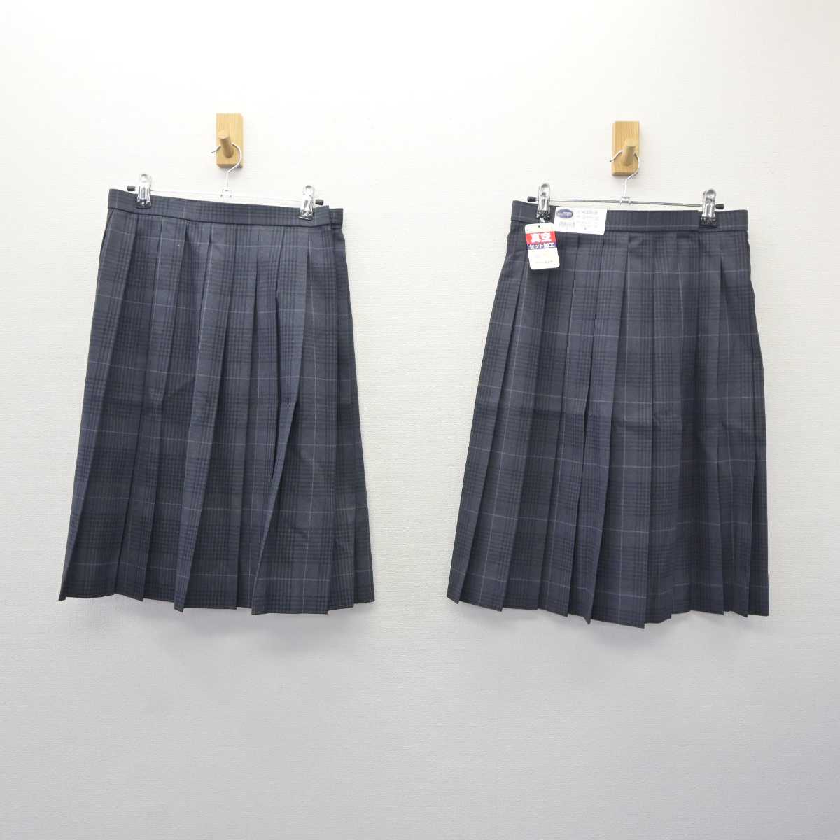 【中古】東京都 砂川高等学校 女子制服 4点 (ブレザー・スカート) sf060787