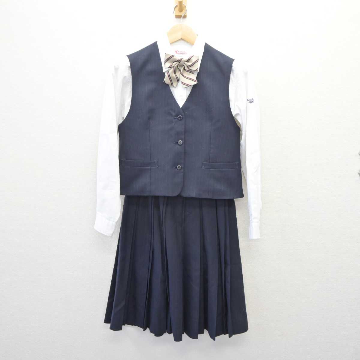 【中古】広島県 呉商業高等学校 女子制服 6点 (ブレザー・ベスト・シャツ・スカート) sf060792