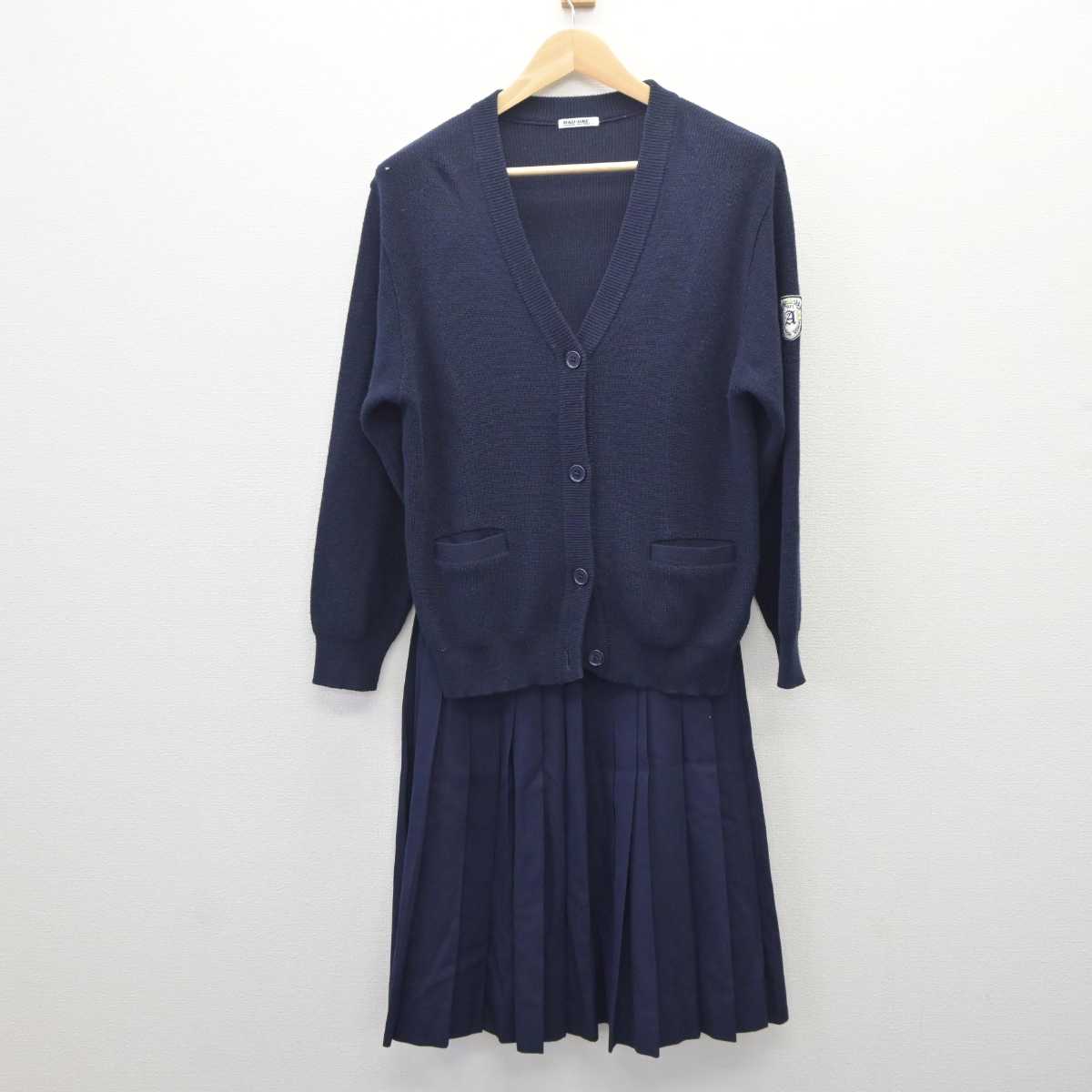 【中古】愛知県 安城高等学校 女子制服 4点 (ニット・セーラー服・スカート) sf060989