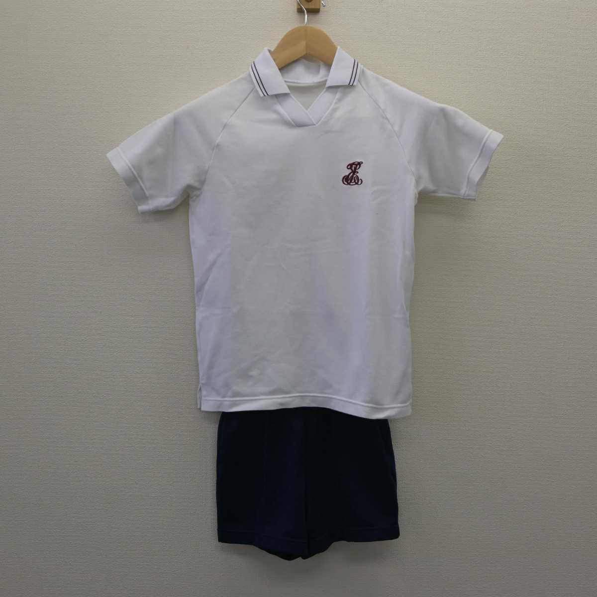 【中古】東京都 東洋英和女学院小学部 女子制服 3点 (体操服 上・体操服 上・体操服 下) sf060998