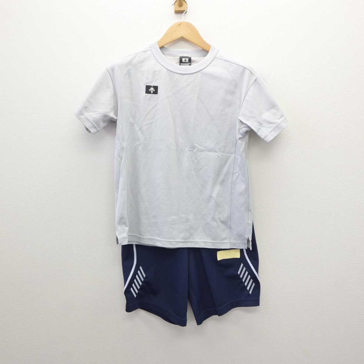 【中古】 クラーク記念国際高等学校 女子制服 2点 (体操服 上・体操服 下) sf061099