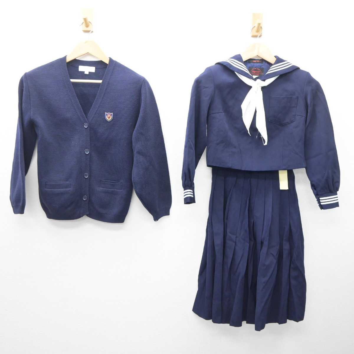 【中古】広島県 海田高等学校 女子制服 5点 (セーラー服・ニット・スカート) sf061140