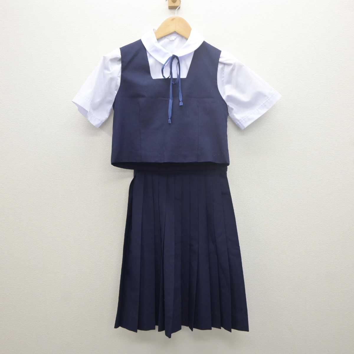 【中古】埼玉県 与野東中学校 女子制服 4点 (ベスト・シャツ・スカート) sf061454