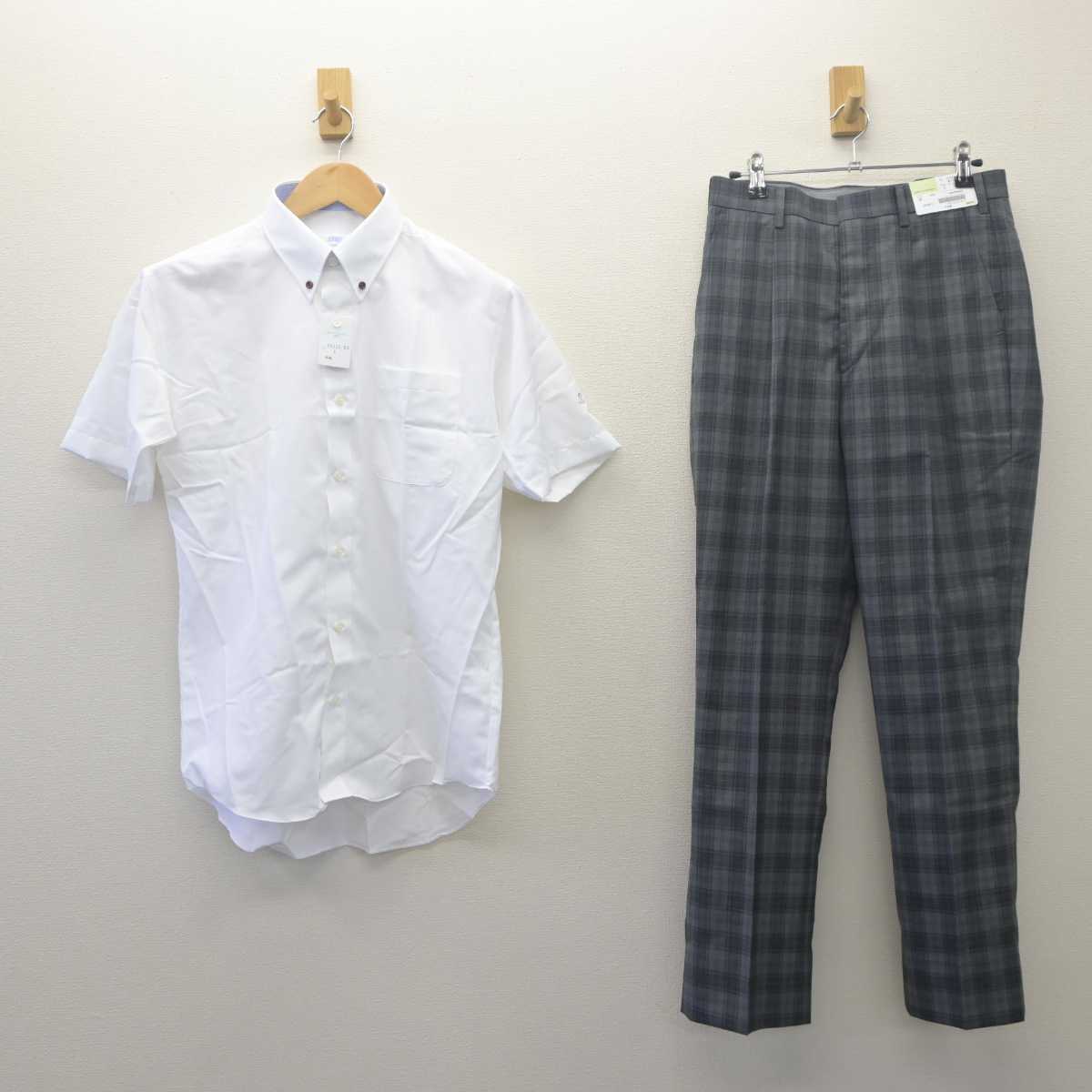 【中古】栃木県 作新学院高等学校 男子制服 4点 (シャツ・ズボン) sf061658