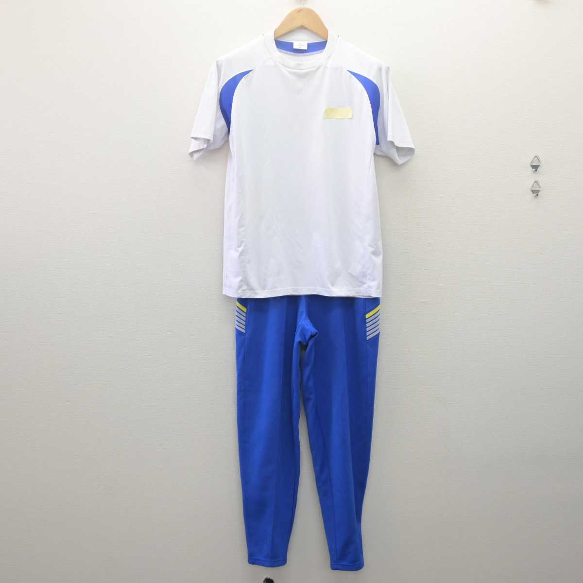 【中古】大分県 宇佐市立北部中学校 女子制服 3点 (ジャージ 上・体操服 上・ジャージ 下) sf061712