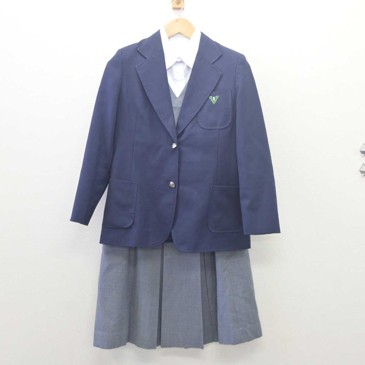 【中古】埼玉県 加治中学校 女子制服 4点 (ブレザー・ベスト・シャツ・スカート) sf061727