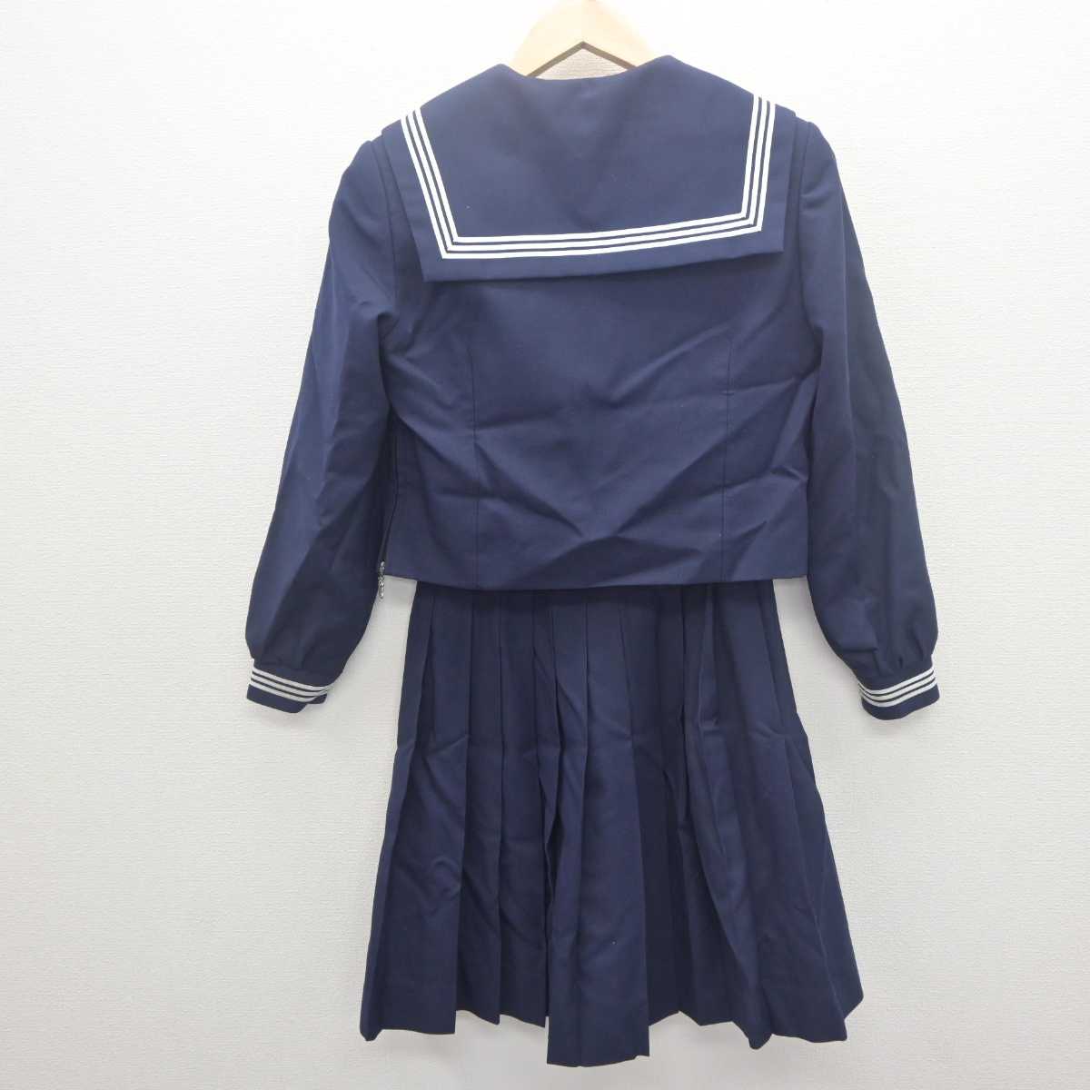 【中古】 学校名不明 女子制服 2点 (セーラー服・スカート) sf061849