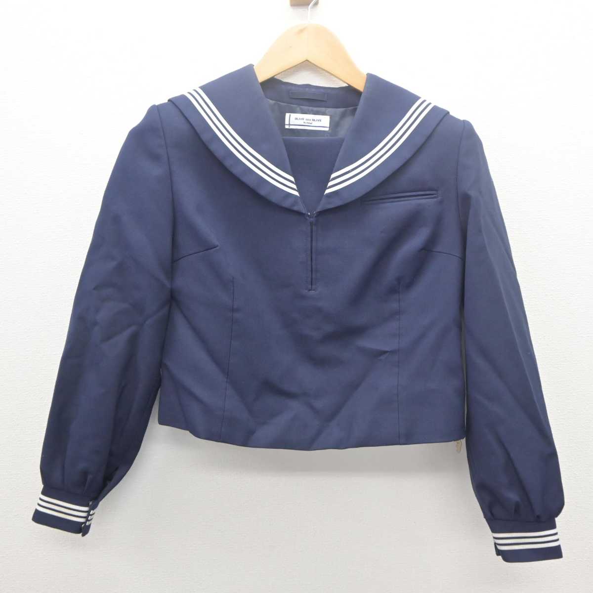 【中古】 学校名不明 女子制服 2点 (セーラー服・スカート) sf061849