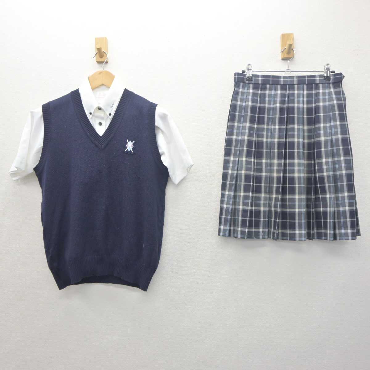 【中古】大阪府 堺西高等学校 女子制服 3点 (シャツ・ニットベスト・スカート) sf061982