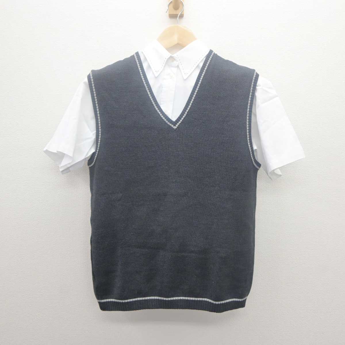 【中古】茨城県 東洋大学附属牛久高等学校 女子制服 2点 (ニットベスト・シャツ) sf062087