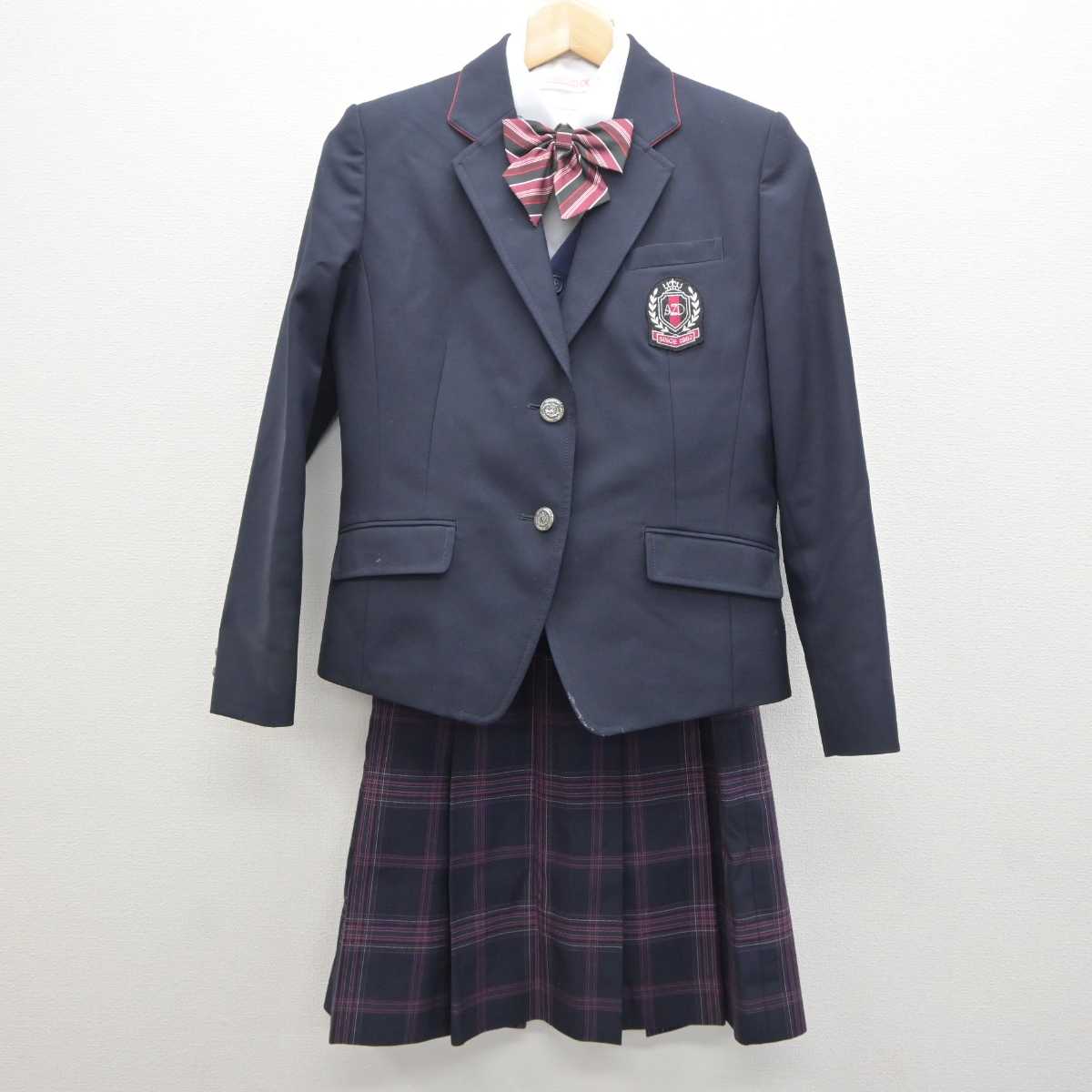 【中古】愛知県 あいち造形デザイン専門学校 高等課程 女子制服 5点 (ブレザー・ニット・シャツ・スカート) sf062351