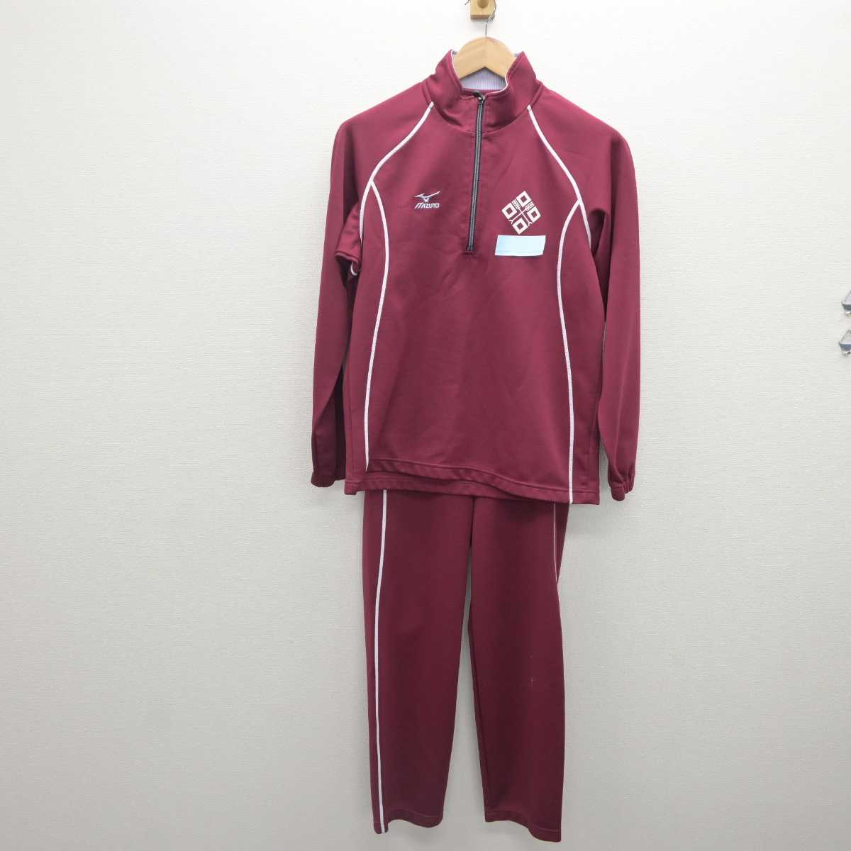 【中古】高知県 土佐中学校・高等学校 女子制服 2点 (ジャージ 上・ジャージ 下) sf062374